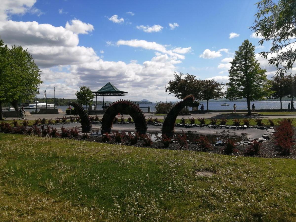 O'Berge Du Village A302 Magog Esterno foto